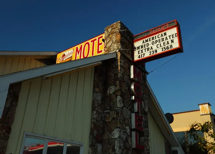 Homestead Motel