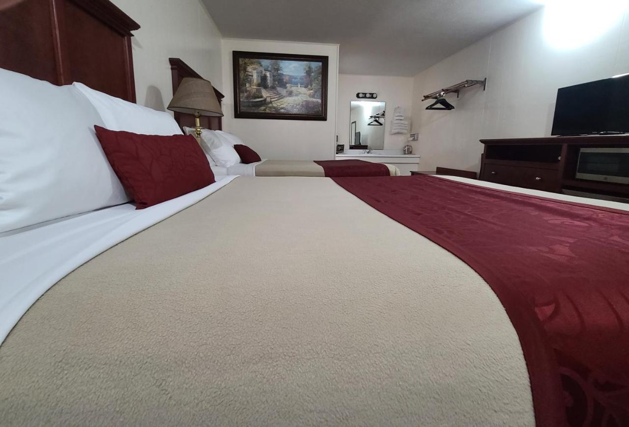 Homestead Motel 3*